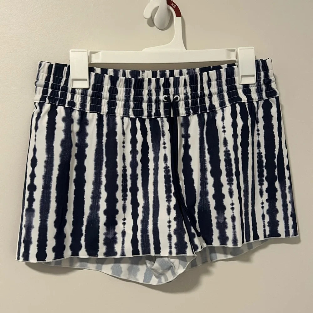 Athleta Blue and White Board Shorts With Liner Size Medium